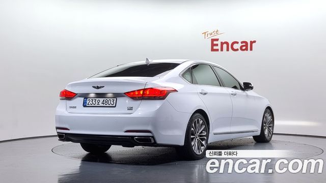 Hyundai Genesis из Кореи Encar