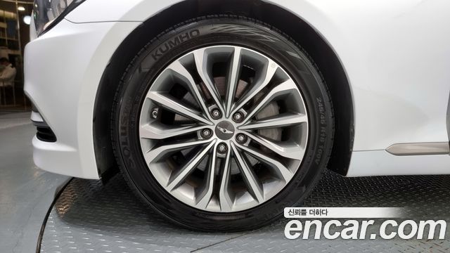 Hyundai Genesis из Кореи Encar