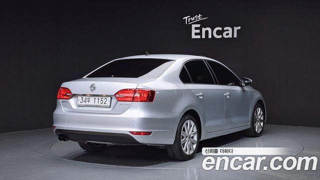 Volkswagen Jetta 2.0 TDI 6th — пробег 106 638 км — фото 2 из 5