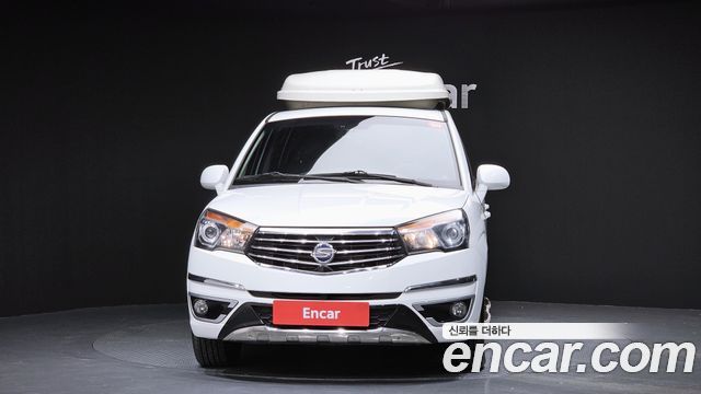 Ssangyong KORANDO 4WD Outdoor Edition 9-seater — пробег 166 848 км — фото 3 из 5