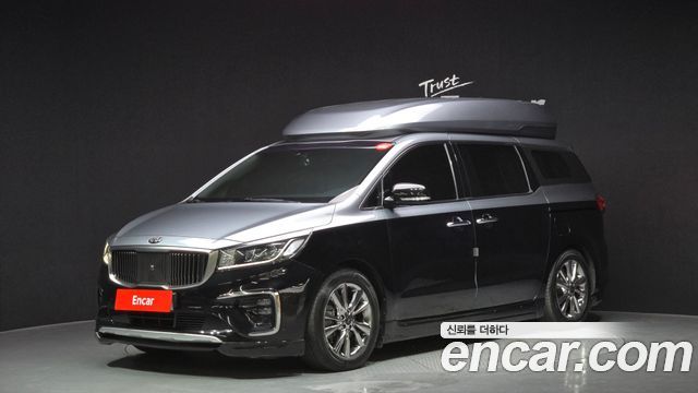 Kia Carnival 9-seater Limousine(Special vehicle) — пробег 57 132 км — фото 1 из 5