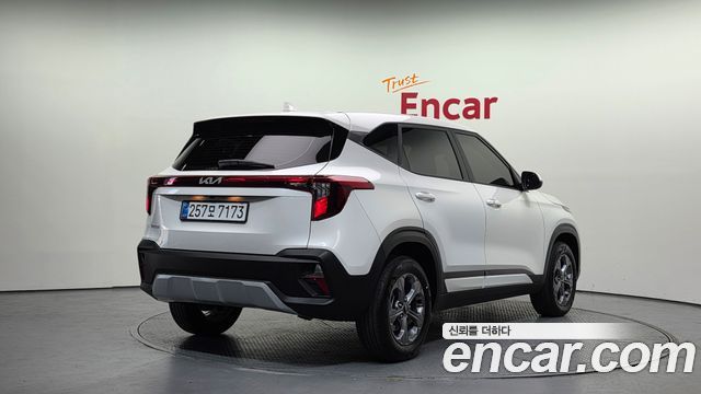 Kia Seltos из Кореи Encar