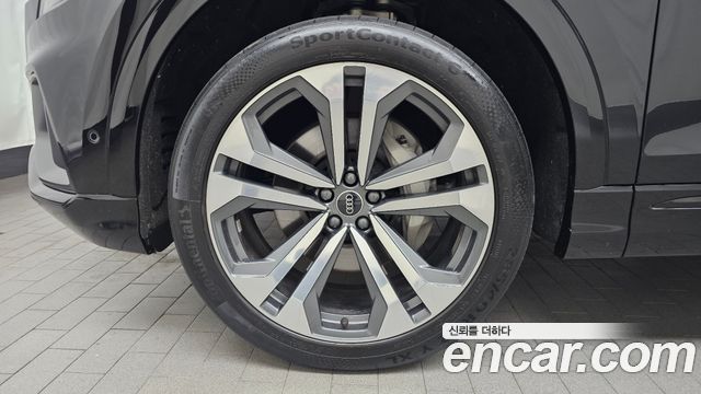 Audi Q8 из Кореи Encar