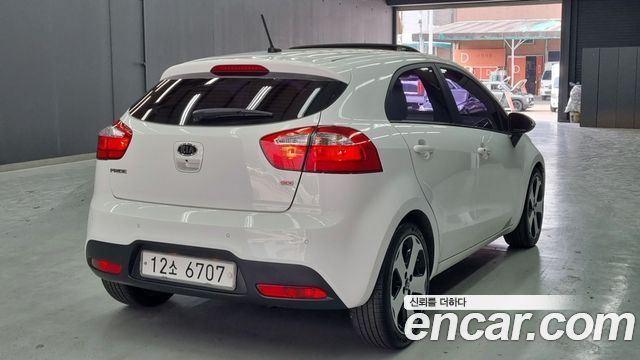 Kia pride 1.6 GDI Hatchback Prestige — пробег 104 084 км — фото 2 из 5