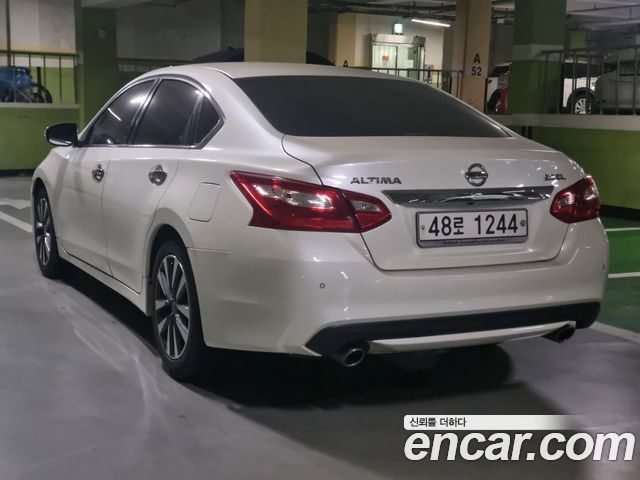 Nissan Altima из Кореи Encar