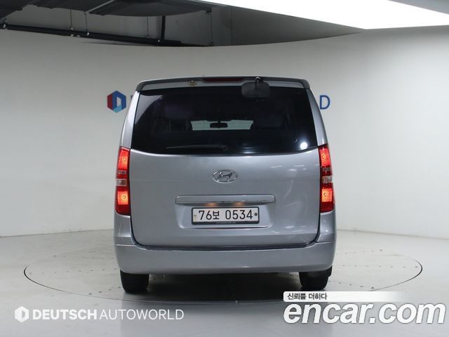 Hyundai Starex 12-Seater Wagon CVX Luxury — пробег 168 158 км — фото 4 из 5
