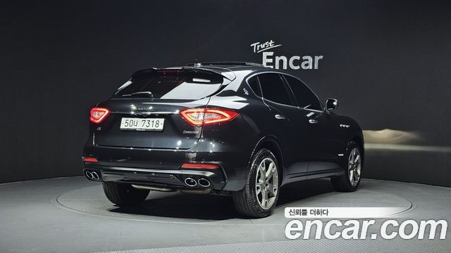 Maserati Levante из Кореи Encar