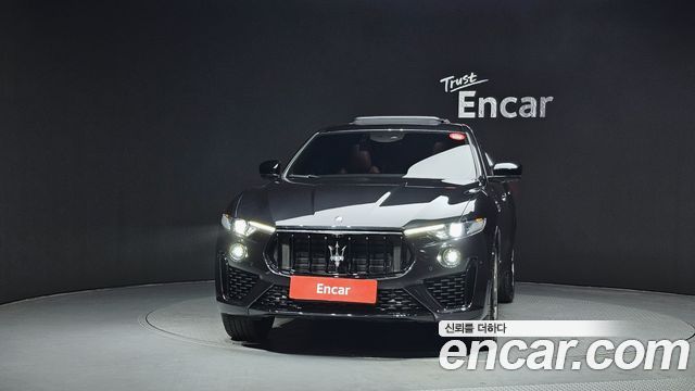 Maserati Levante из Кореи Encar