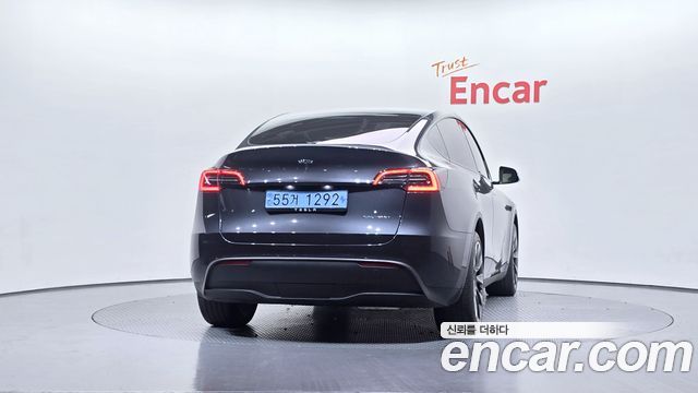 Tesla Model Y Long Range AWD — пробег 22 987 км — фото 4 из 5