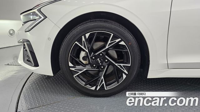Kia K5 из Кореи Encar