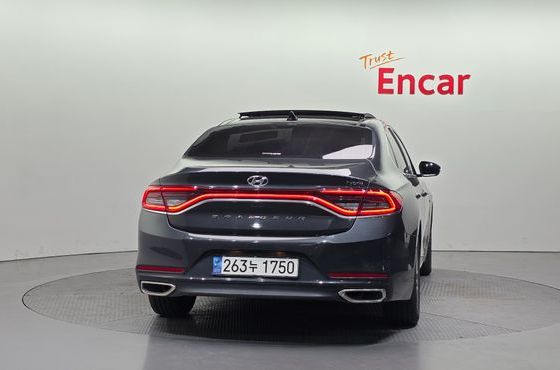 Hyundai Grandeur Exclusive Special — пробег 67 094 км — фото 4 из 5