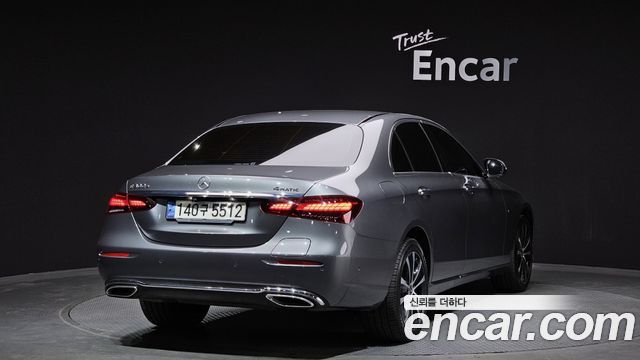 Mercedes-Benz E-Class из Кореи Encar