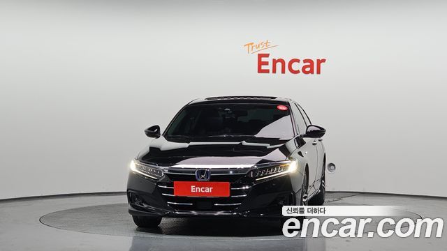 Honda Accord 2.0 Hybrid Touring — пробег 39 208 км — фото 3 из 5