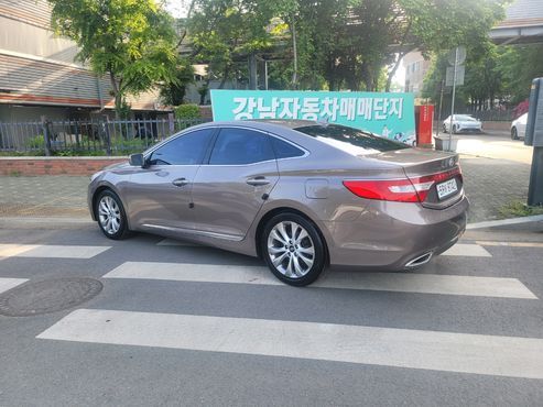 Hyundai Grandeur HG300 Noble — пробег 153 248 км — фото 4 из 5