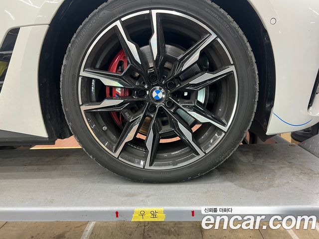 BMW i4 из Кореи Encar