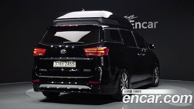 Kia Carnival 9-Seater Hi-Limousine Prestige — пробег 65 883 км — фото 2 из 5