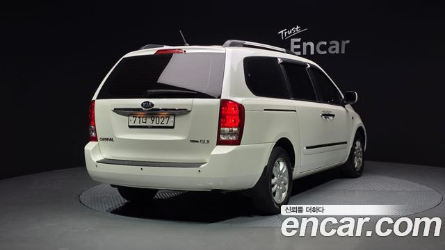 Kia Carnival GLX — пробег 394 058 км — фото 2 из 5