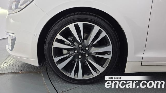 Lincoln MKZ Hybrid 2nd — пробег 71 661 км — фото 5 из 5