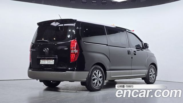 Hyundai Starex Urban 9-Seater Premium Spicial — пробег 77 791 км — фото 2 из 5