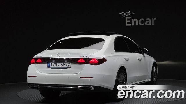 Mercedes-Benz E-Class из Кореи Encar