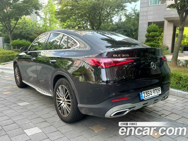 Mercedes-Benz GLC-Class GLC300 4MATIC Avnatgarde Coupe — пробег 16 000 км — фото 4 из 5