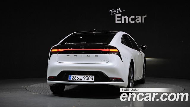 Toyota Prius из Кореи Encar
