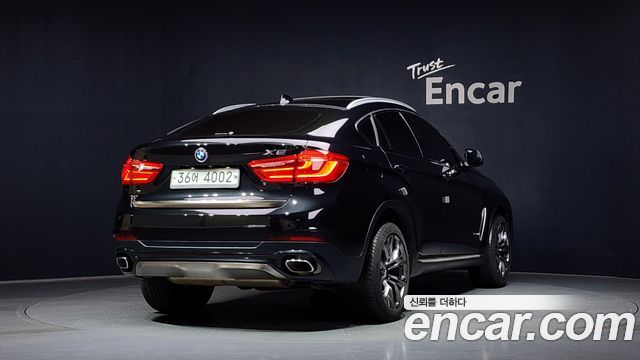 BMW X6 xDrive 40d — пробег 88 101 км — фото 2 из 5