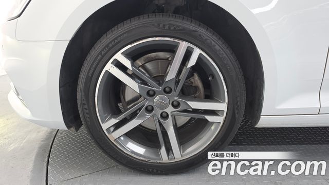 Audi A4 из Кореи Encar