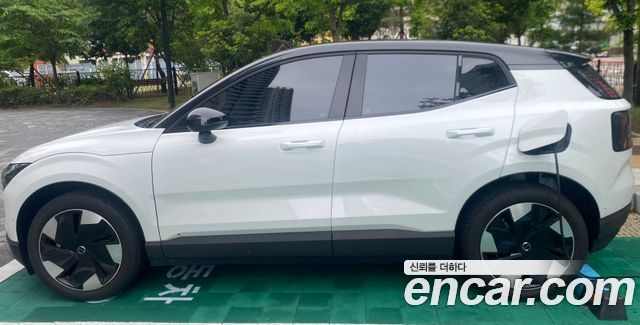 Volvo EX30 из Кореи Encar