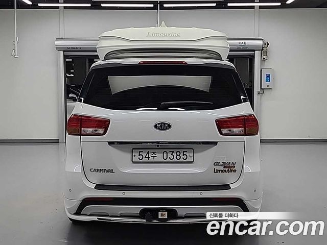Kia Carnival Gasoline 9-seater Limousine(Special vehicle) — пробег 131 513 км — фото 3 из 5