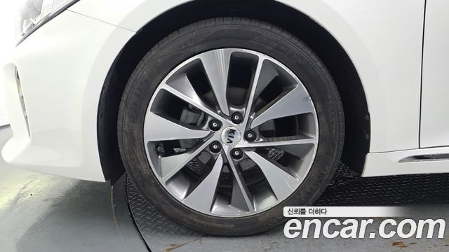 Kia K5 из Кореи Encar