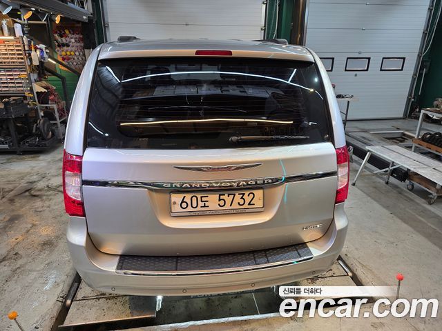 Chrysler Grand Voyager из Кореи Encar
