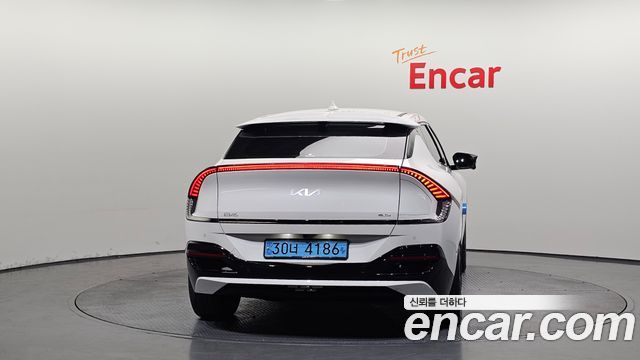 Kia EV6 из Кореи Encar