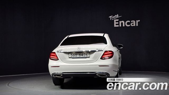 Mercedes-Benz E-Class из Кореи Encar