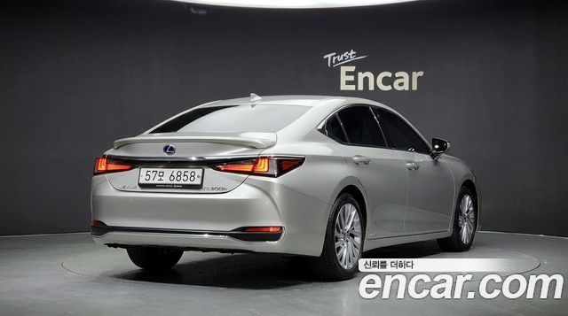 Lexus ES из Кореи Encar