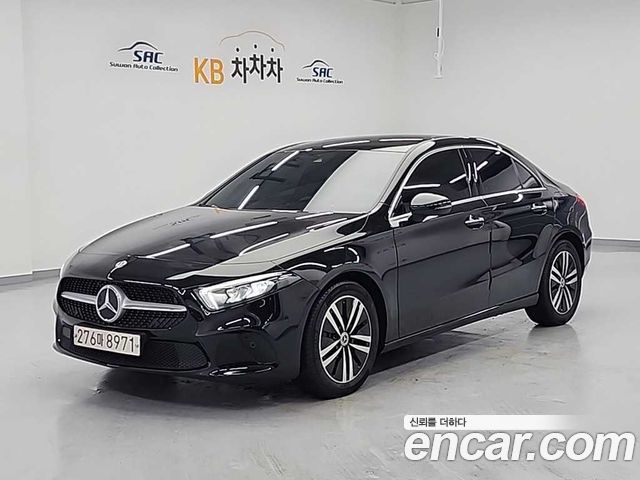Mercedes-Benz A-Class A220 Sedan — пробег 18 004 км — фото 1 из 5