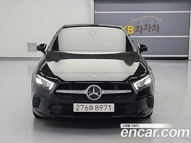 Mercedes-Benz A-Class A220 Sedan — пробег 18 004 км — фото 2 из 5