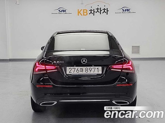 Mercedes-Benz A-Class A220 Sedan — пробег 18 004 км — фото 3 из 5