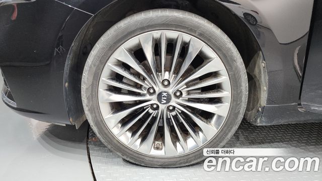 Kia K7 из Кореи Encar