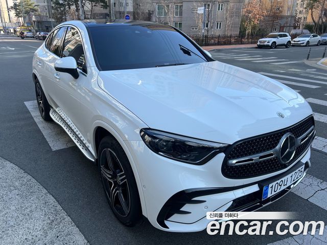 Mercedes-Benz GLC-Class GLC300 4MATIC Coupe — пробег 61 000 км — фото 1 из 5