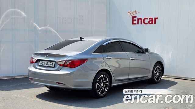Hyundai Sonata LPI Smart — пробег 135 639 км — фото 2 из 5