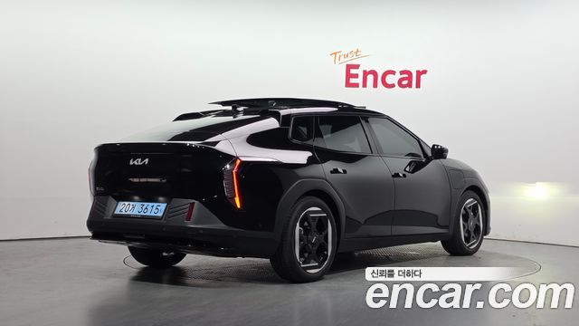 Kia EV4 из Кореи Encar