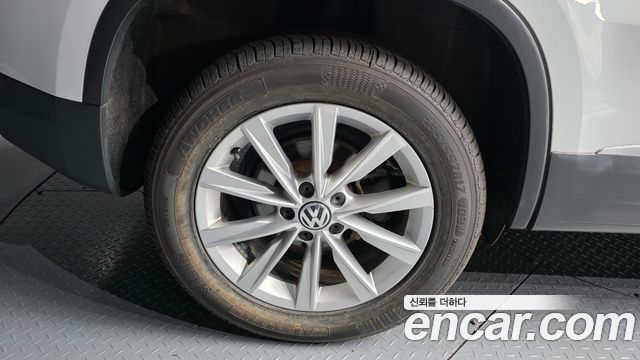 Volkswagen Tiguan из Кореи Encar
