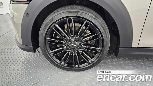 Mini Cooper Convertible из Кореи Encar