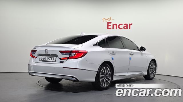 Honda Accord 2.0 Hybrid Touring — пробег 108 278 км — фото 2 из 5