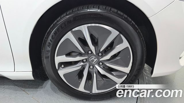 Honda Accord 2.0 Hybrid Touring — пробег 108 278 км — фото 5 из 5