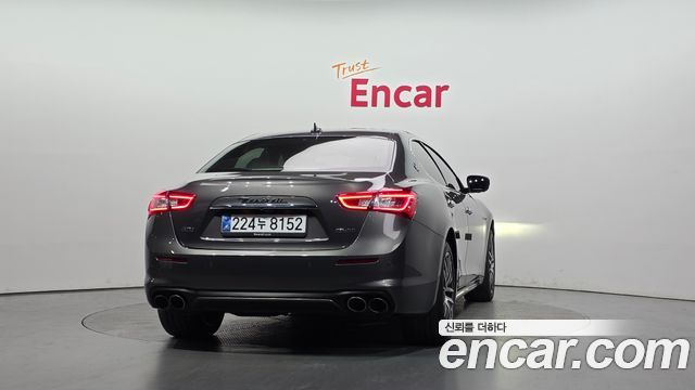 Maserati Ghibli из Кореи Encar