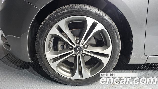 Kia K3 из Кореи Encar