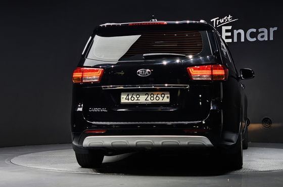 Kia Carnival 9-seater Prestige — пробег 265 168 км — фото 4 из 5