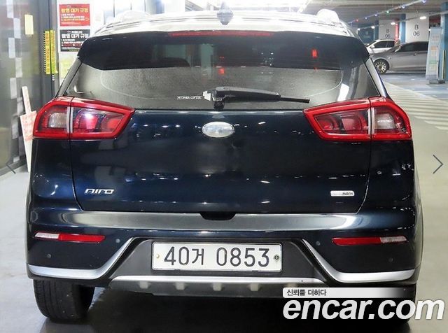 Kia Niro Prestige — пробег 205 213 км — фото 5 из 5